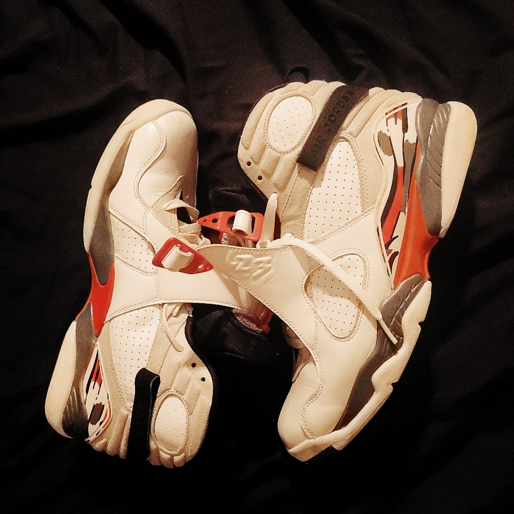 Retro Jordan 8 "bugs bunny" size 12